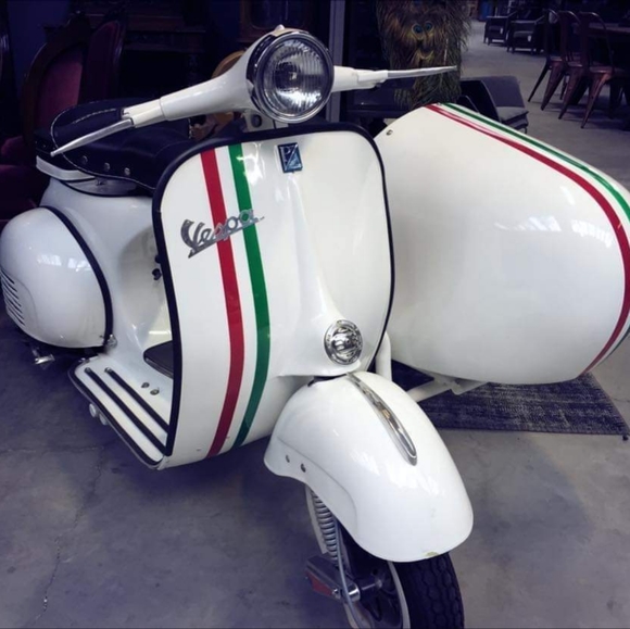 Hello and Welcome. My name is Tina - Picture 3 of 8